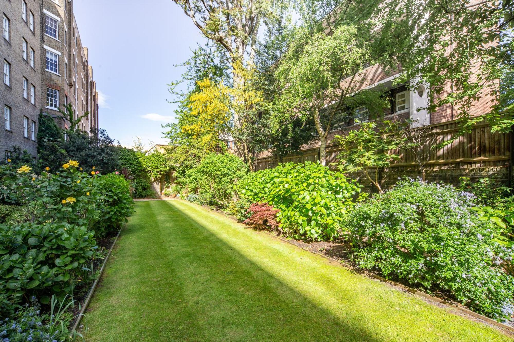 Pelham Court Apartments ロンドン エクステリア 写真
